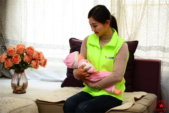 寶寶吃飽的特征?